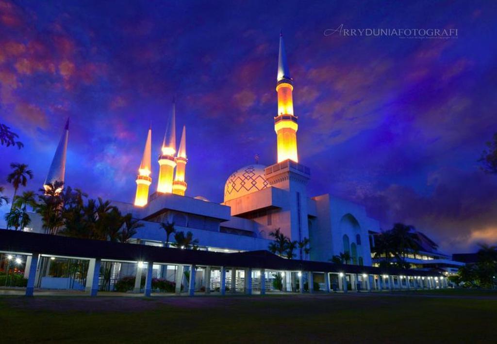 Here Hotel Skudai Exterior photo